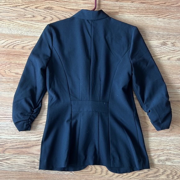 Black Quarter Sleeve Blazer size Medium - Picture 3 of 4